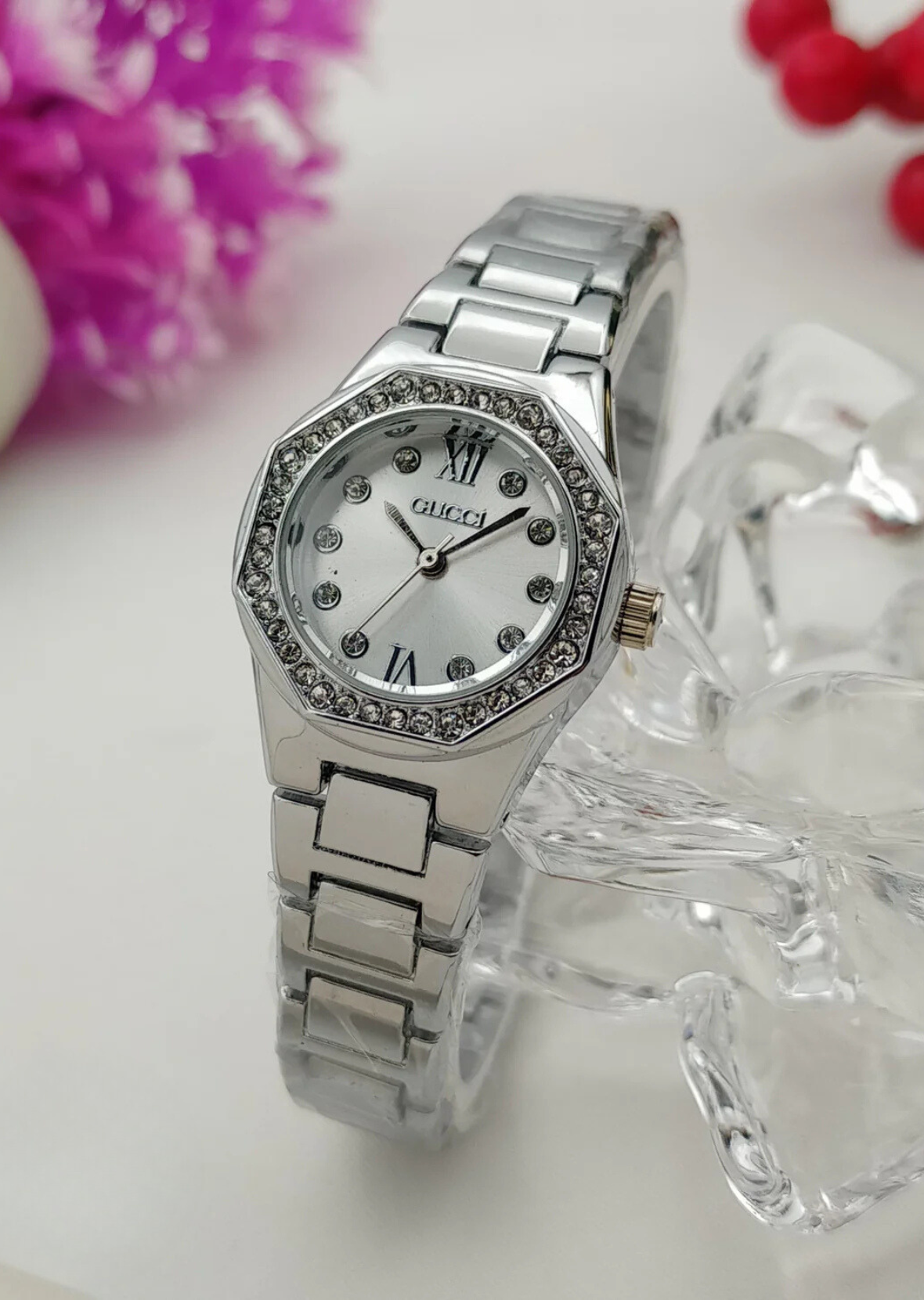 Gucci Ladies Chain Watch – New Arrival