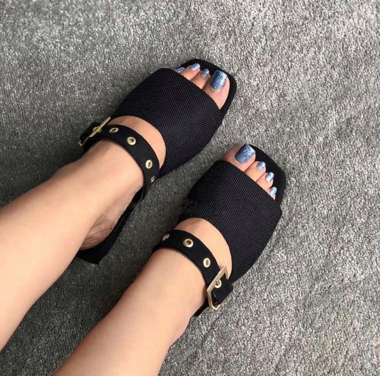 Chloé Classic Black Fur Sandals