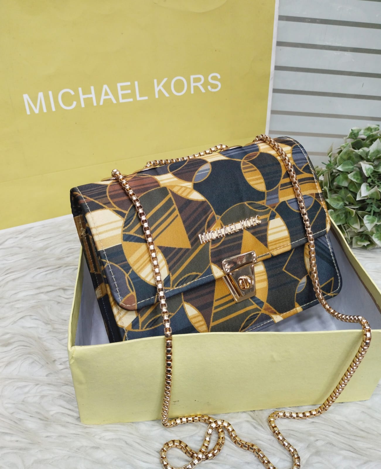 M.K Crossbody Handbags – Stylish Design