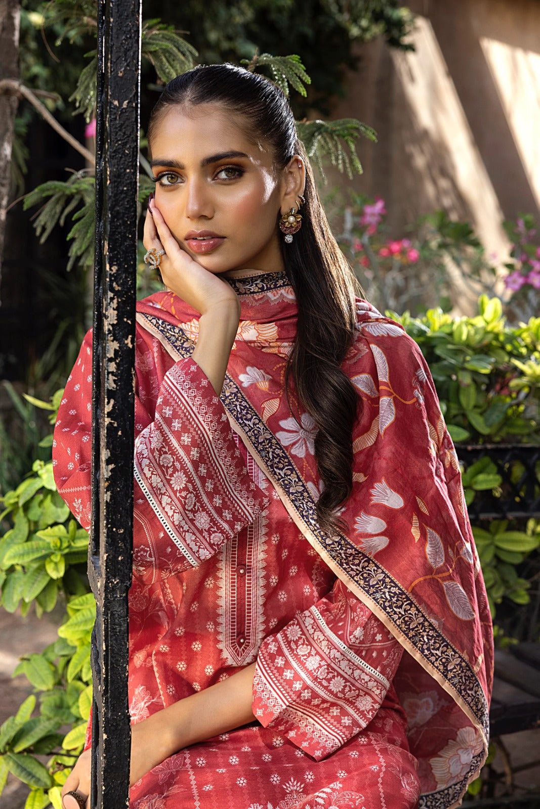 Lakhany Unstitched Lawn – 3 Piece Set